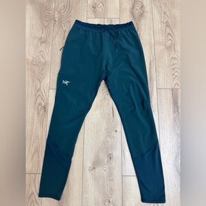 Arc'teryx Men’s Green Joggers with Logo Size M
